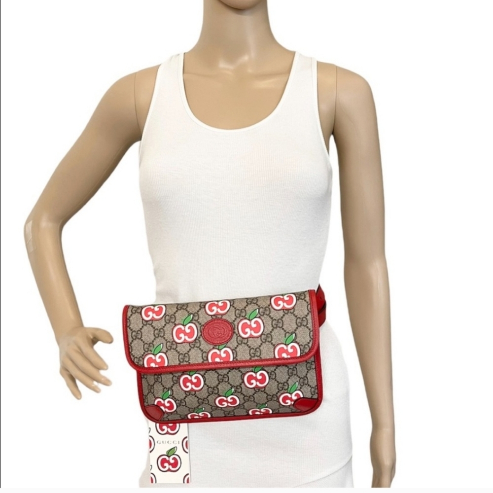 NWOT Gucci Limited Edition Apple GG Supreme Fanny Pack Waist Belt Bag - Picture 2 of 16